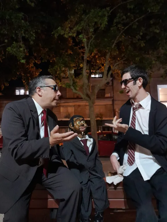 "Quién habla ahí?"