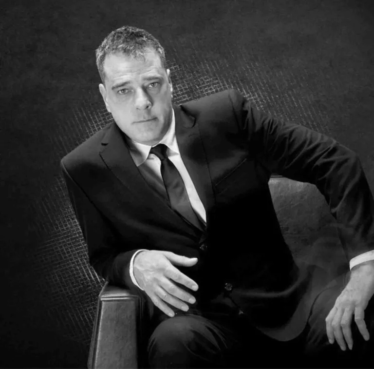 Alejando Balbis, El Alemán y Porciúncula presentan “Solos y Revueltos”