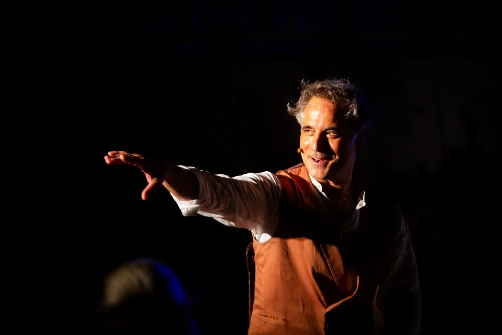 Llega al Auditorium “Muchacho de Luna” de Oscar Barney Finn