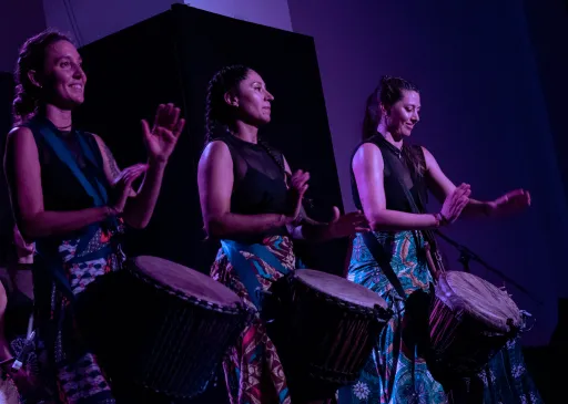 Guine Simbema y Seydou Vermont con música y danza del oeste africano