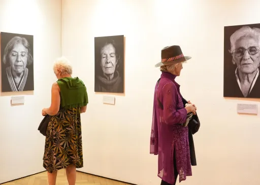 Muestra fotográfica de Francisco Kito Mendes “Identidad, mujeres que luchan en el tiempo”
